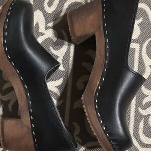 Stylish Black Leather Mules with Wooden Heel